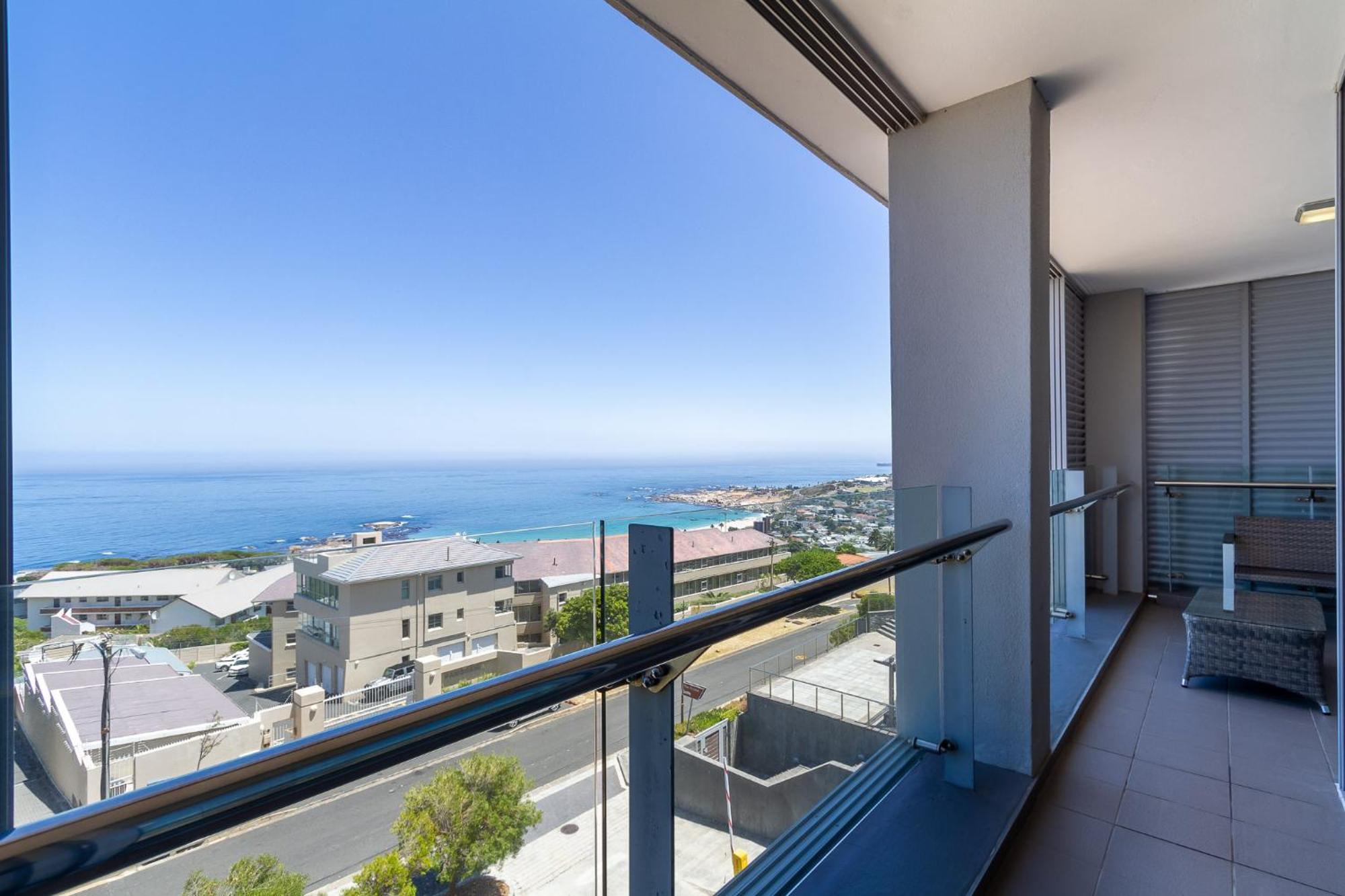 The Crystal - Spectacular Sea Views In Camps Bay Apartment